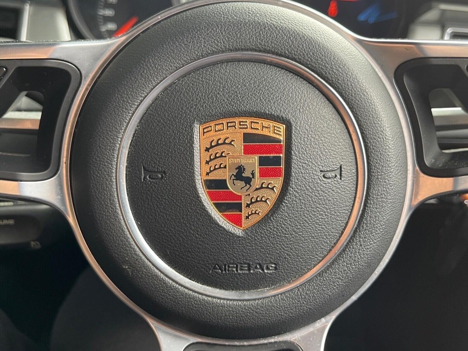 Used Porsche Macan 2018 for sale - 76211451: Photo 32