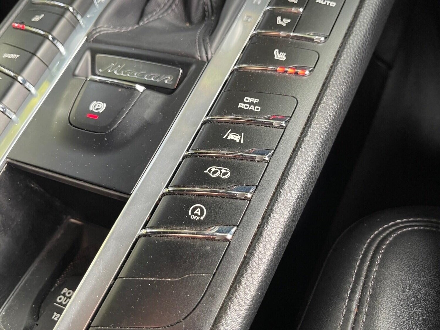 Used Porsche Macan 2018 for sale - 76211451: Photo 35