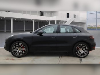 Used Porsche Macan 2018 for sale - 76211451: Photo 3
