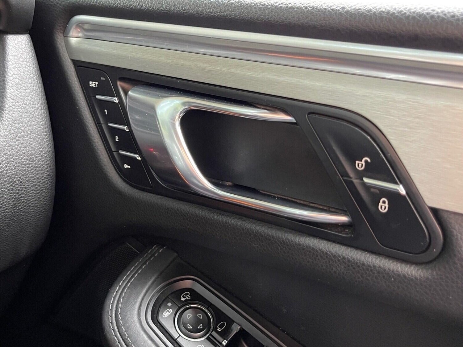 Used Porsche Macan 2018 for sale - 76211451: Photo 46