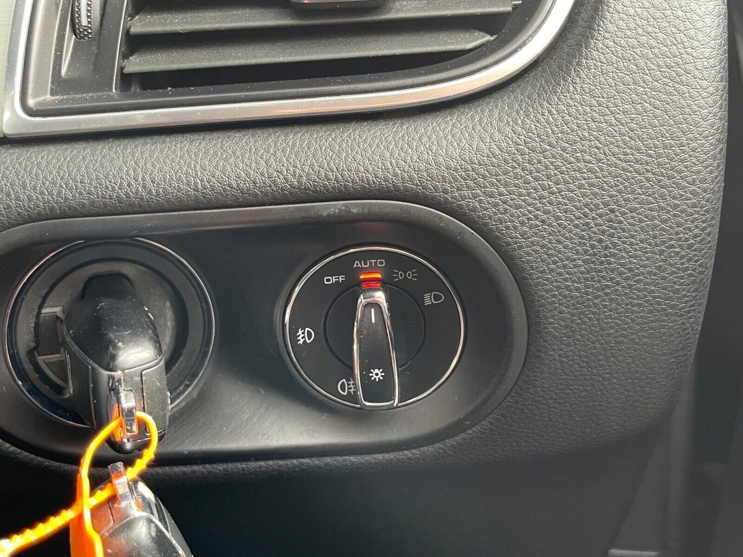 Used Porsche Macan 2018 for sale - 76211451: Photo 52