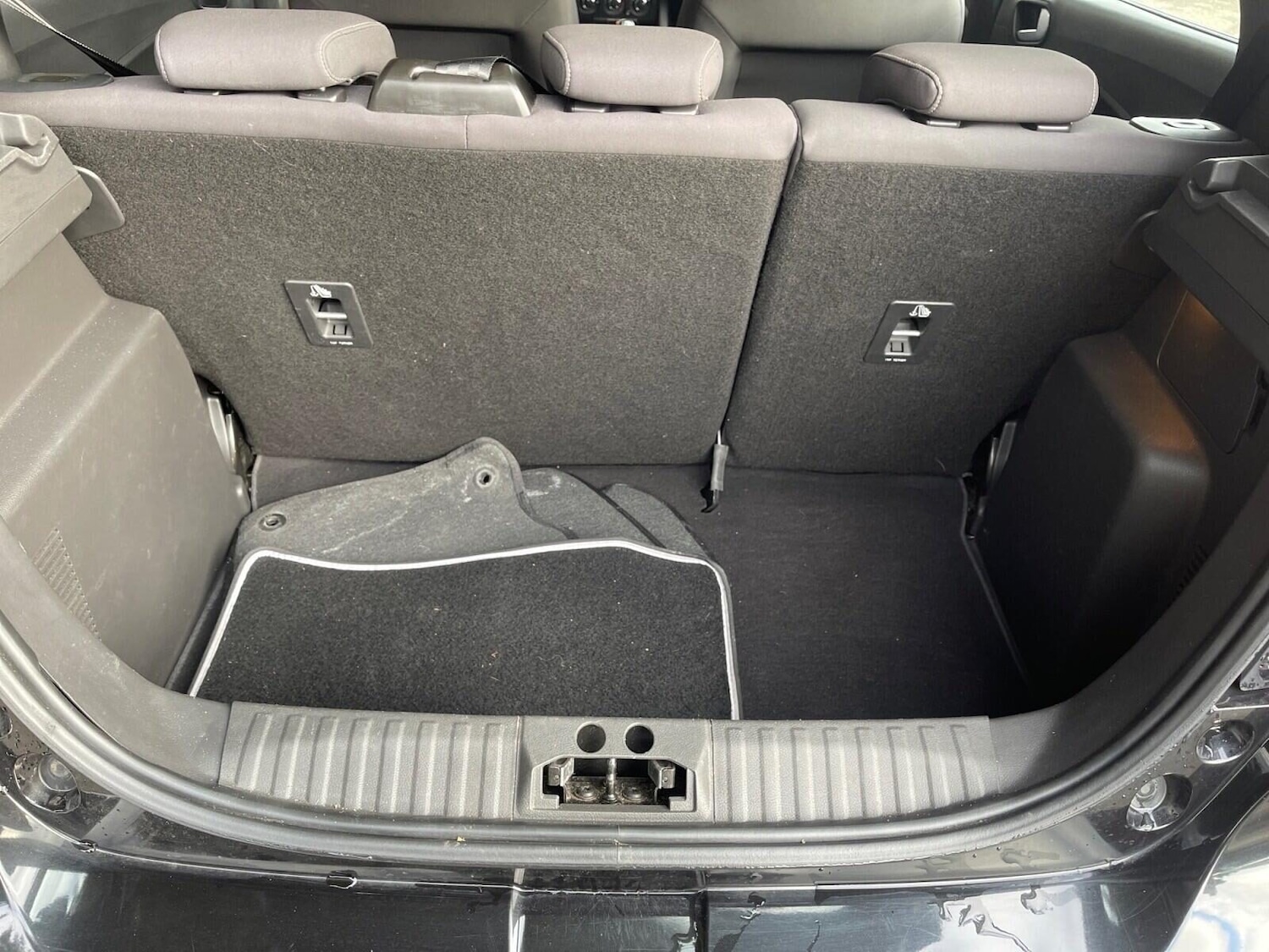 Used Ford Ka+ 2017 for sale - 76600031: Photo 22