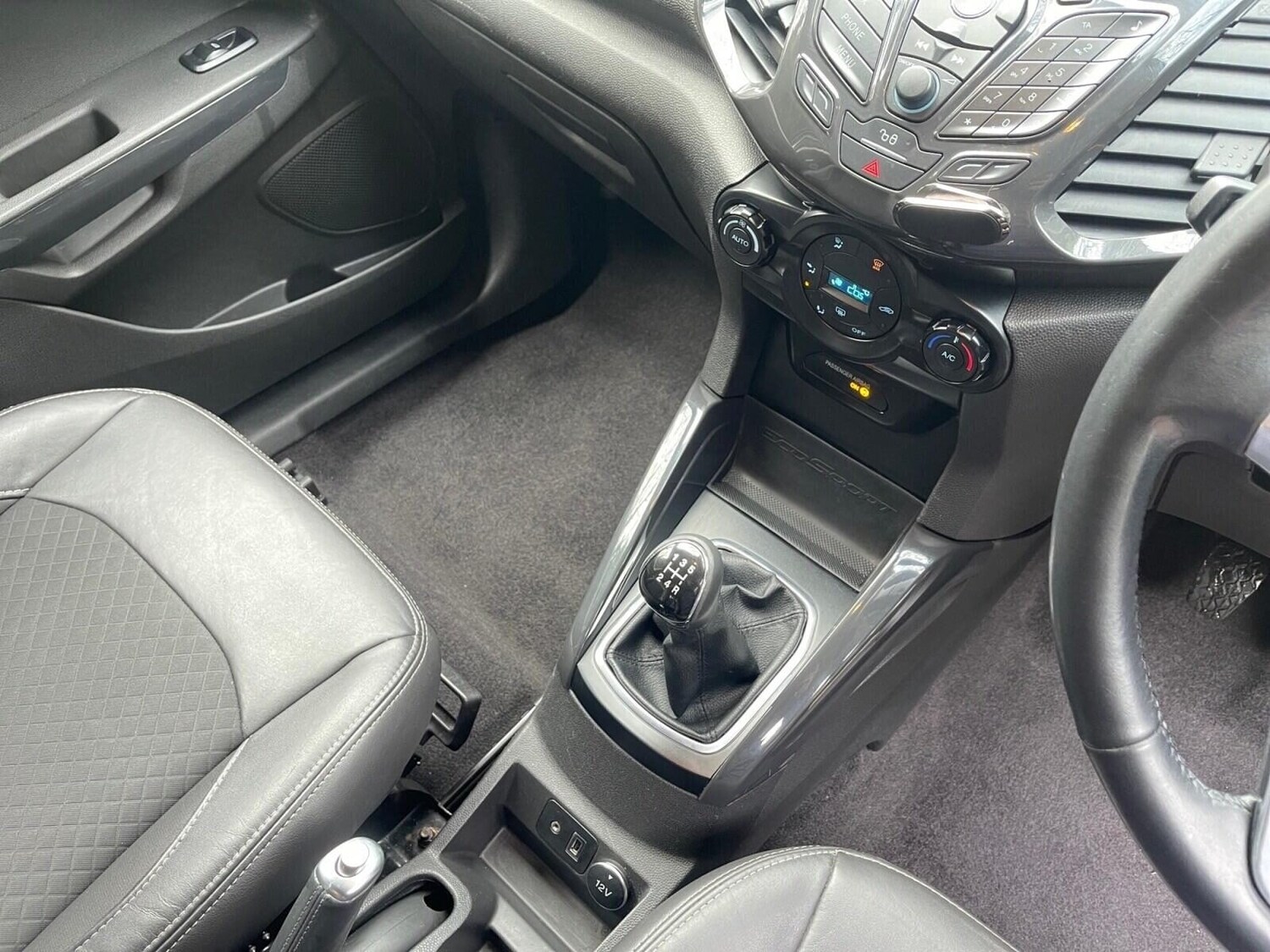 Used Ford Ecosport 2015 for sale - 77731036: Photo 17