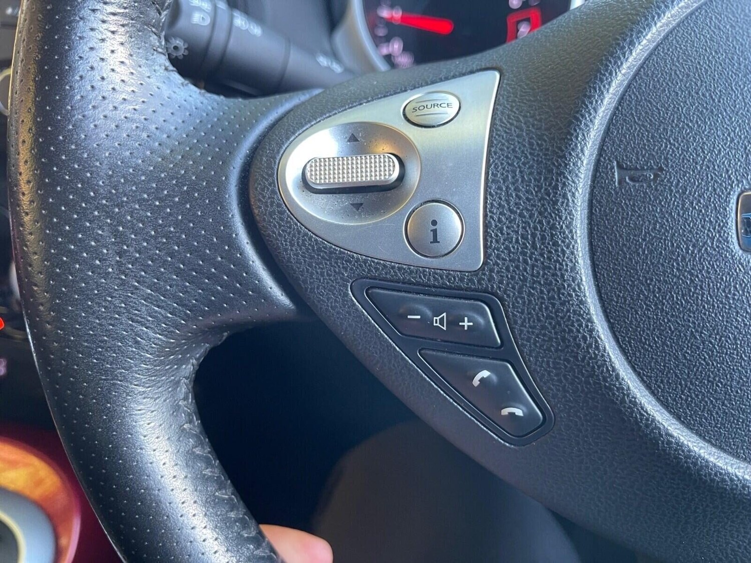 Used Nissan Juke 2014 for sale - 77654389: Photo 27