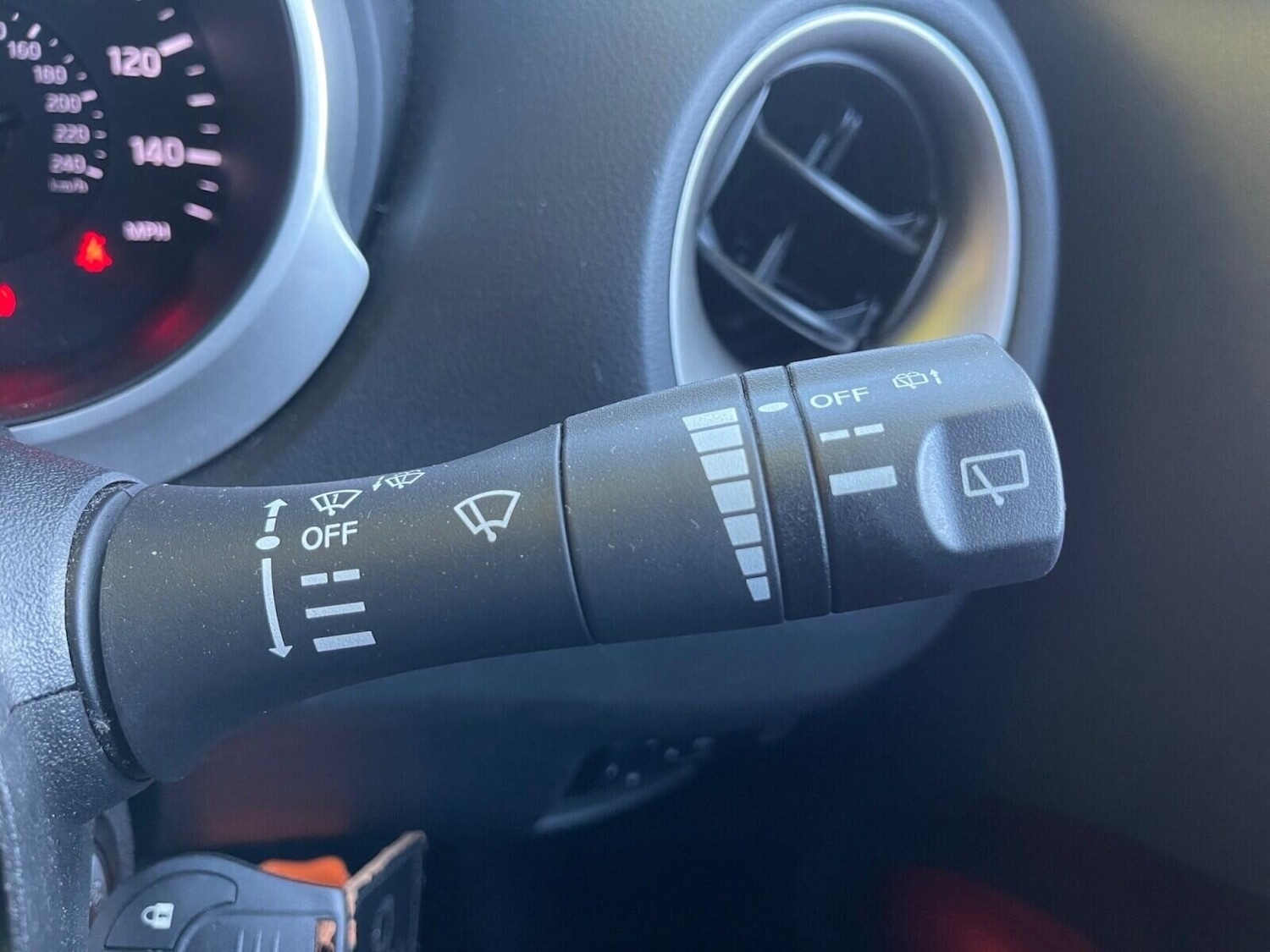 Used Nissan Juke 2014 for sale - 77654389: Photo 30