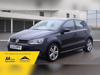 Used Volkswagen Polo 2014 for sale - 76665002: Photo
