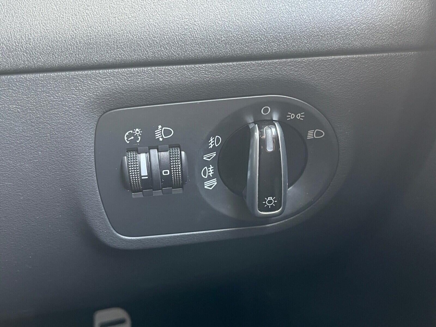 Used Audi TT 2010 for sale - 76831877: Photo 29