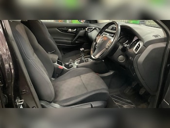 Used Nissan Qashqai 2015 for sale - 77459815: Photo