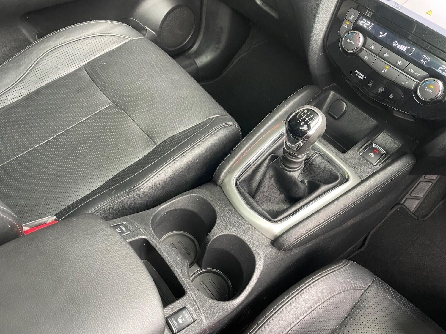 Used Nissan Qashqai 2015 for sale - 77398884: Photo 23