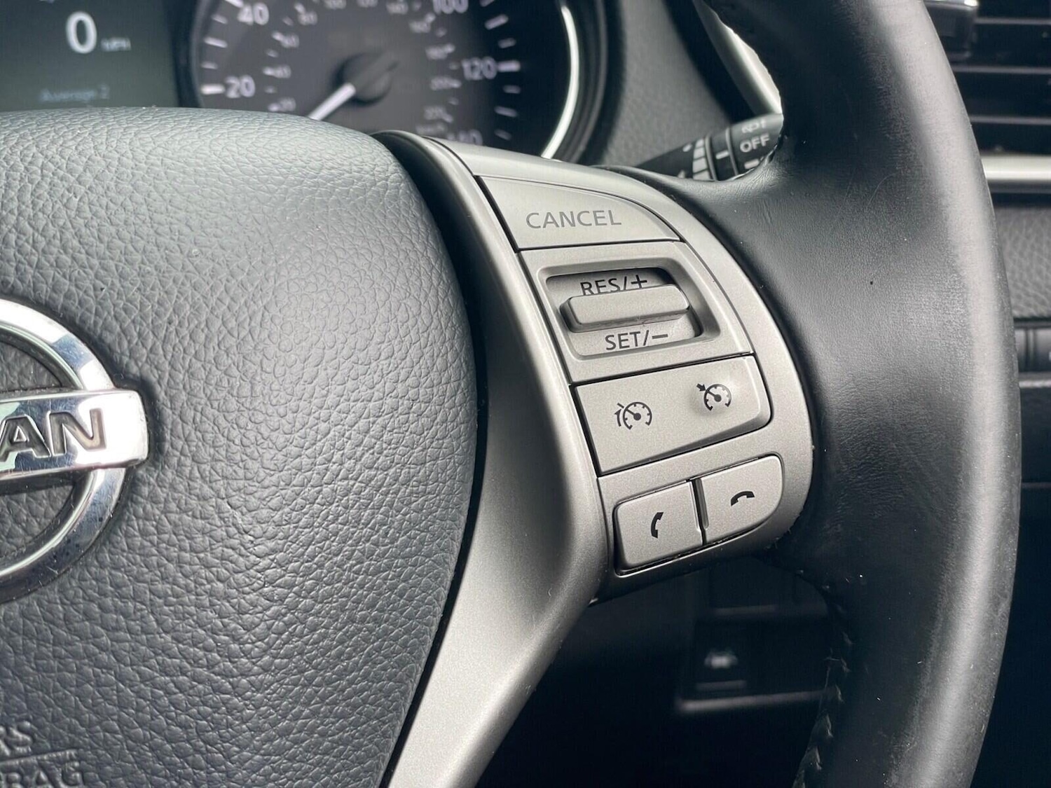 Used Nissan Qashqai 2015 for sale - 77398884: Photo 25