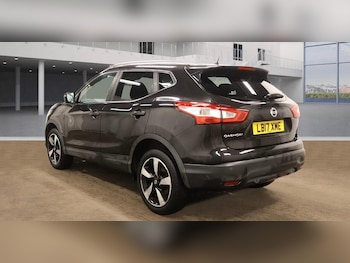 Used Nissan Qashqai 2017 for sale - 77889274: Photo