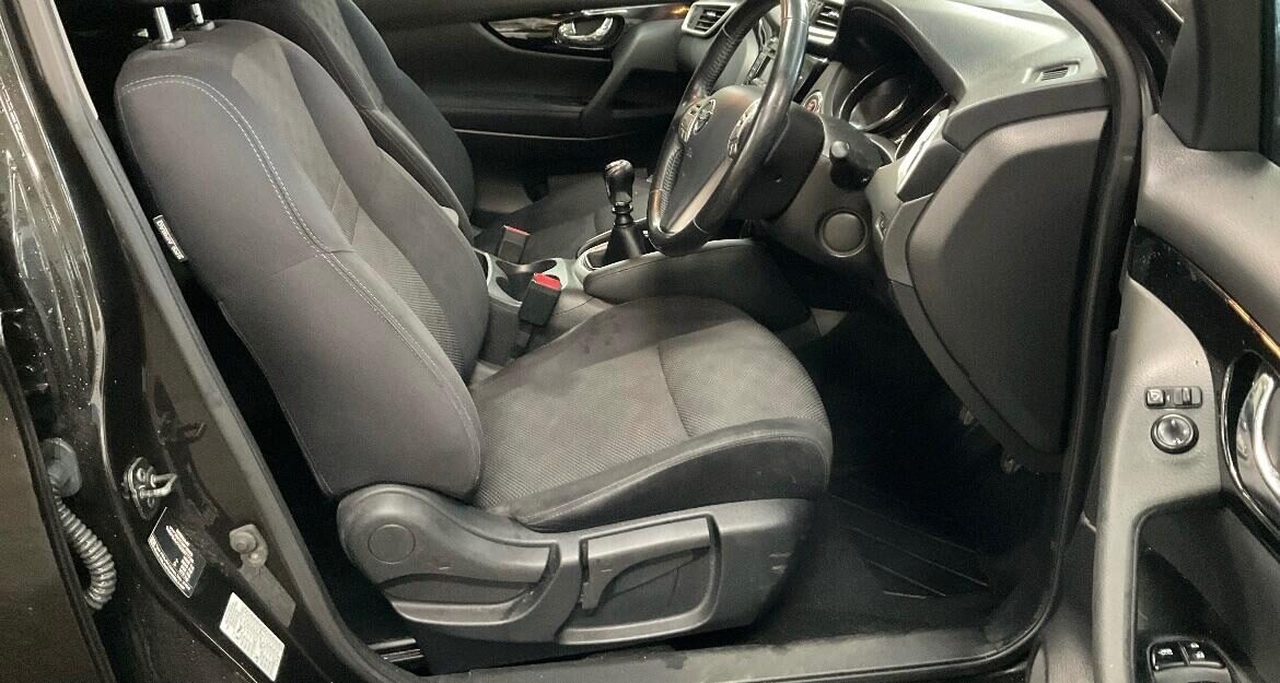 Used Nissan Qashqai 2017 for sale - 77889274: Photo 5