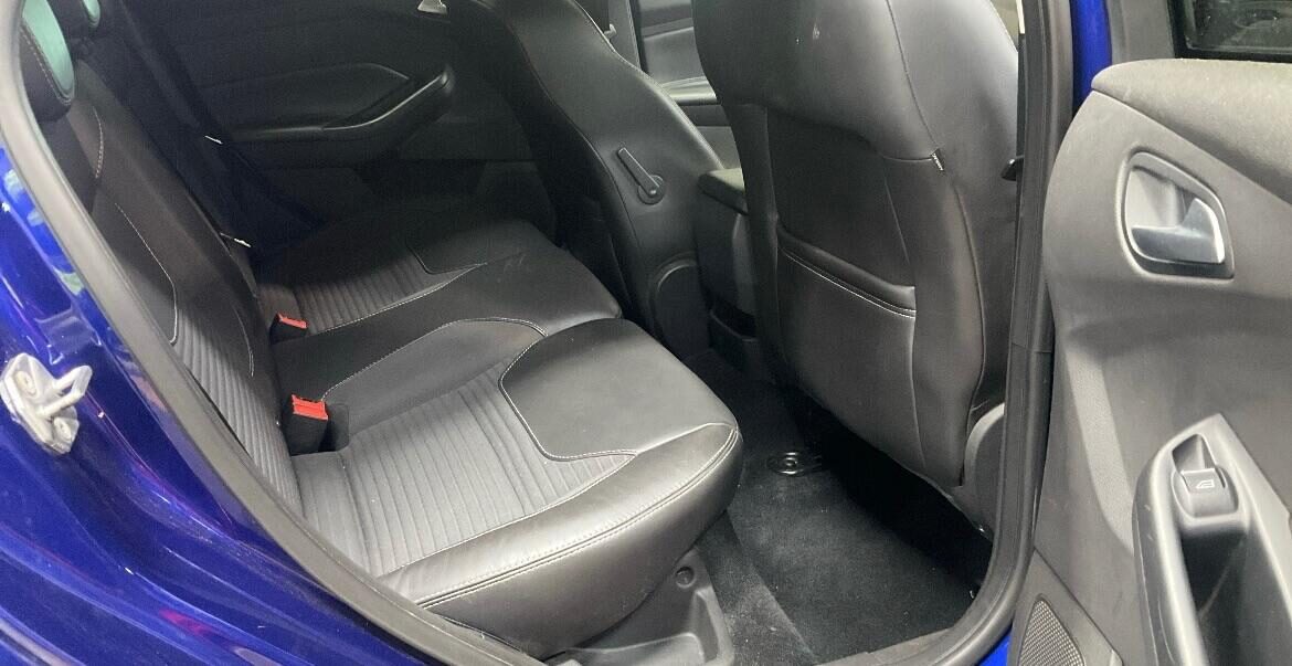 Used Ford Focus 2015 for sale - 77979901: Photo 8