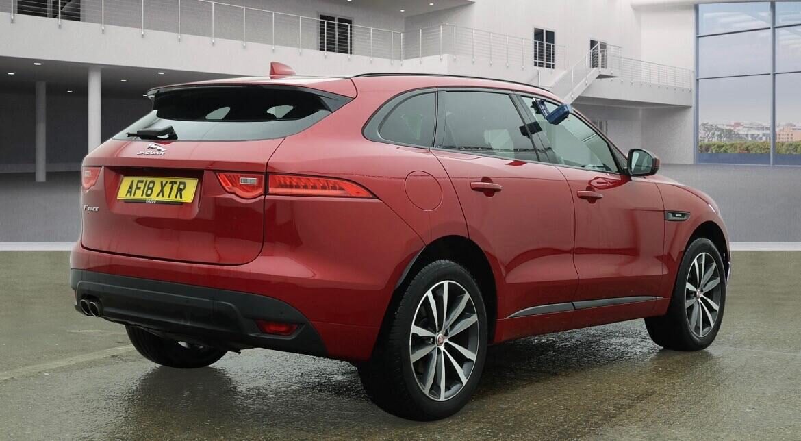 Used Jaguar F-Pace 2018 for sale - 77846674: Photo 4