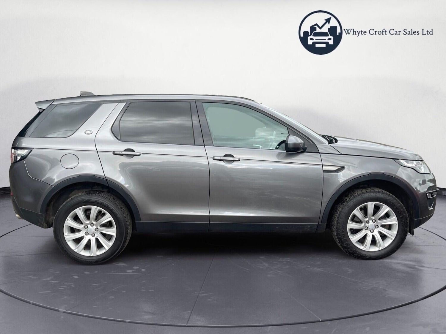 Used Land Rover Discovery Sport 2016 for sale - 76378953: Photo 9