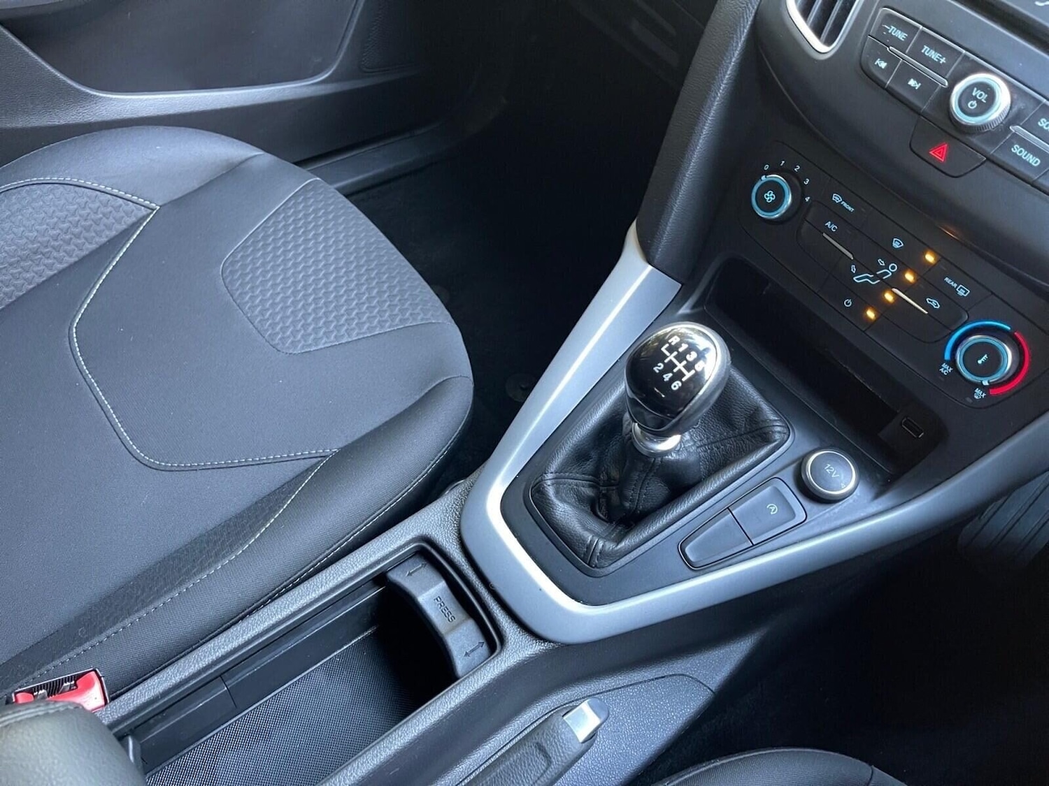 Used Ford Focus 2016 for sale - 76508916: Photo 21