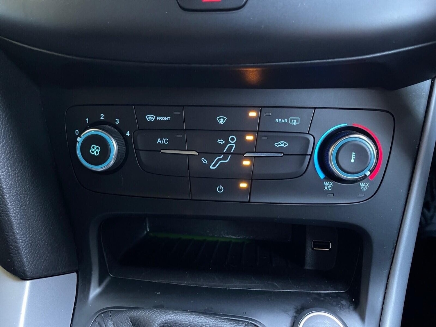 Used Ford Focus 2016 for sale - 76508916: Photo 30