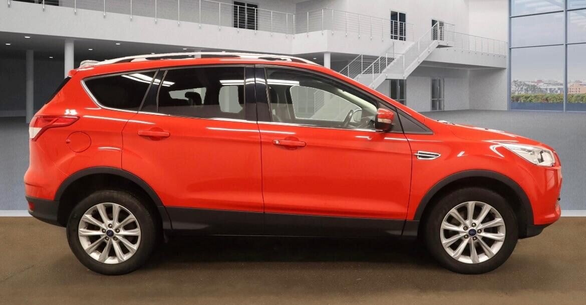Used Ford Kuga 2015 for sale - 76542946: Photo 3