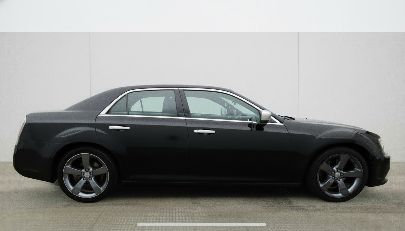 Used Chrysler 300C 2012 for sale - 76483110: Photo 6