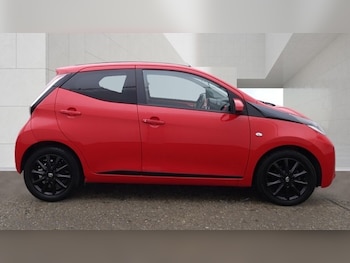 Used Toyota AYGO 2017 for sale - 79278045: Photo