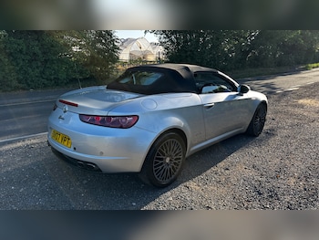 Used Alfa Romeo Spider 2007 for sale - 78751042: Photo