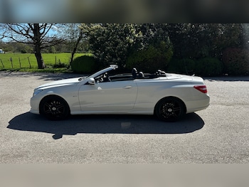 Used Mercedes-Benz E Class 2010 for sale - 78145975: Photo