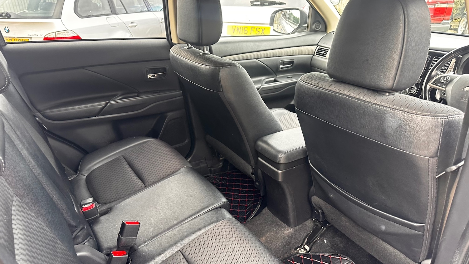 Used Mitsubishi Outlander 2014 for sale - 76684030: Photo 16
