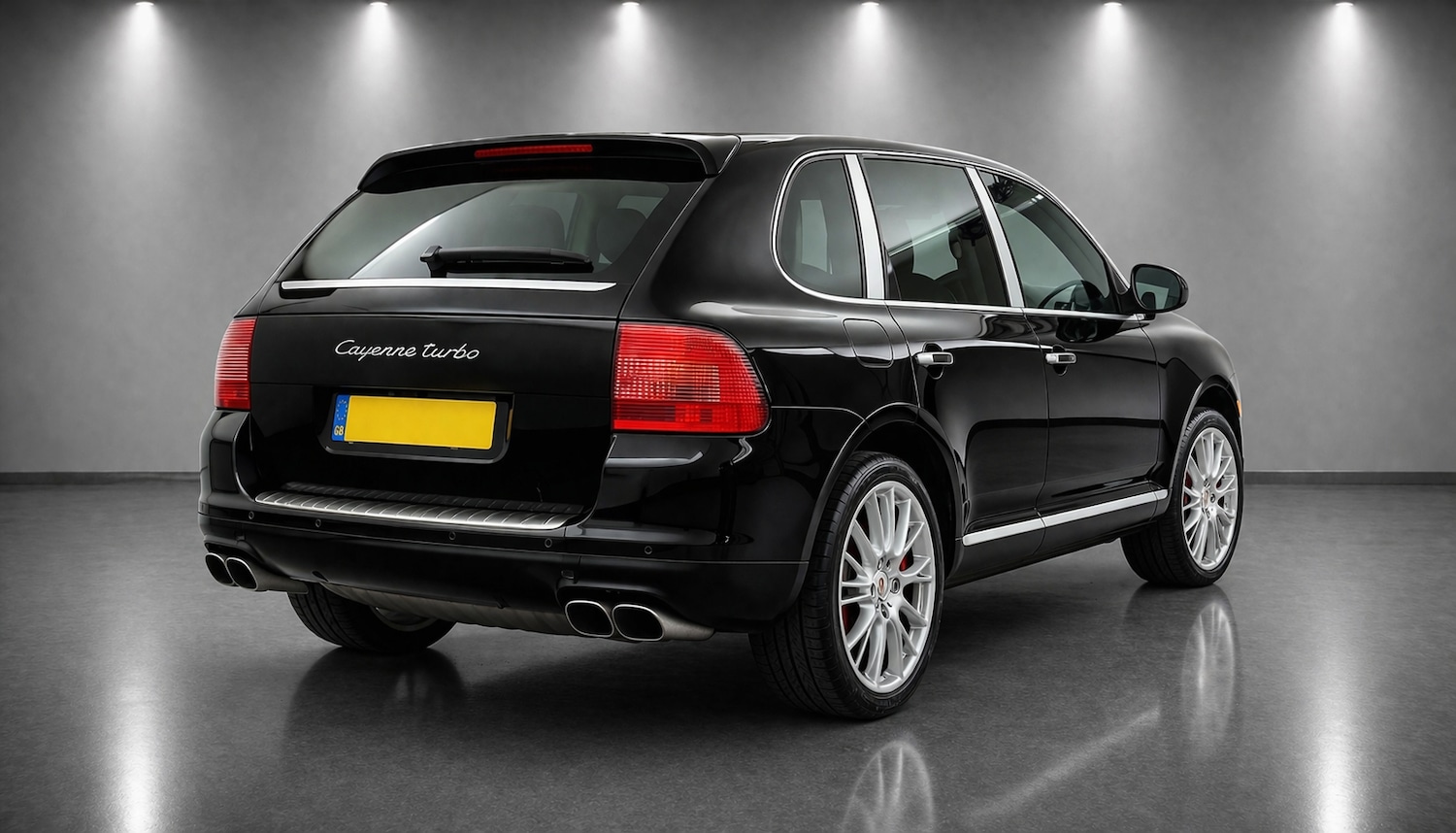 Used Porsche Cayenne 2004 for sale - 78141747: Photo 2