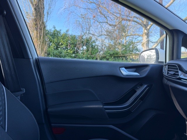 Used Ford Fiesta 2018 for sale - 77735658: Photo 12