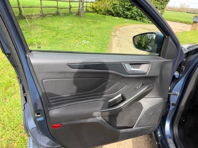 Used Ford Focus 2020 for sale - 78098242: Photo 31