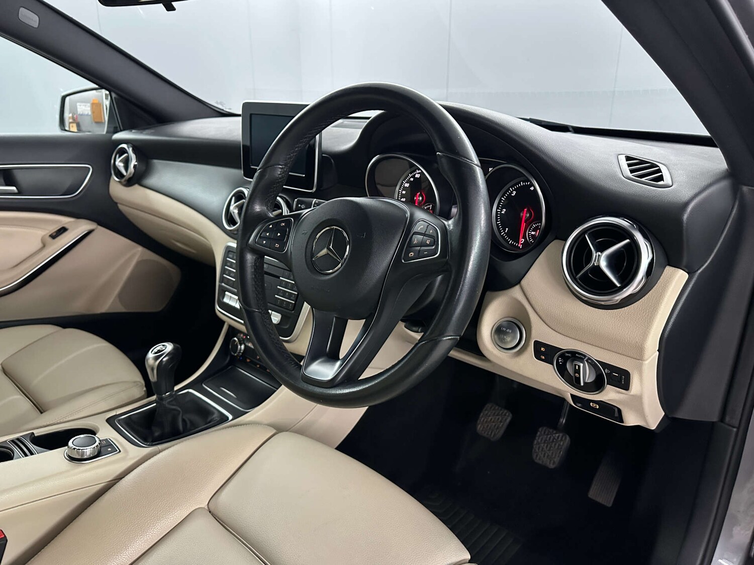 Used Mercedes-Benz GLA 2017 for sale - 77590758: Photo 11