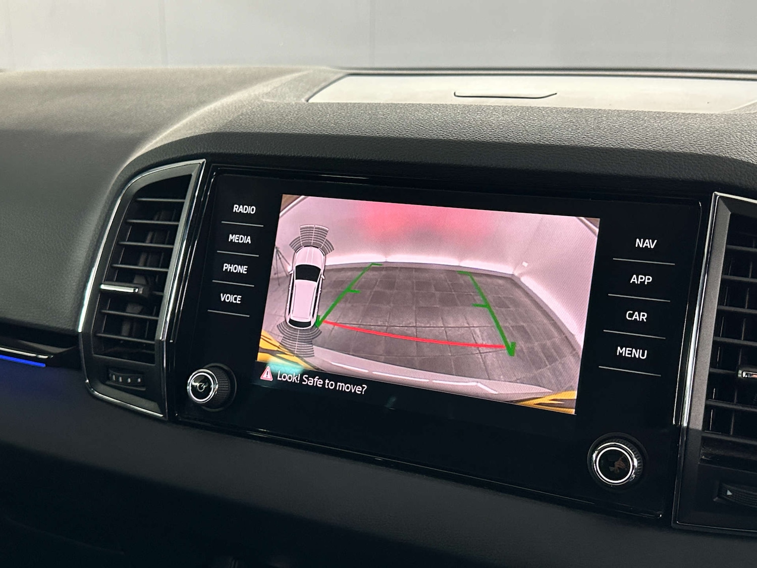 Used Skoda Karoq 2019 for sale - 77590759: Photo 4