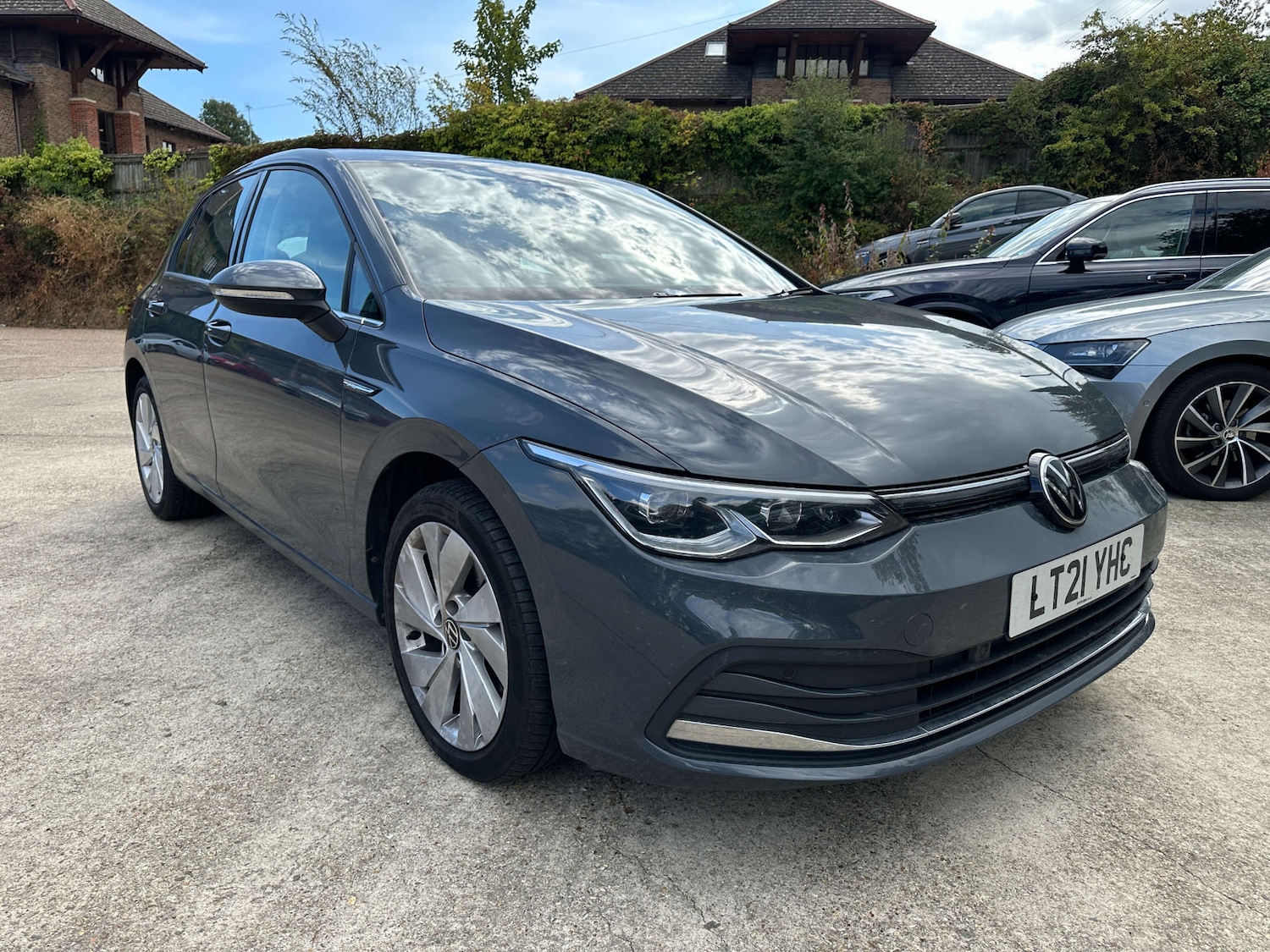 Used Volkswagen Golf 2021 for sale - 77594759: Photo 1