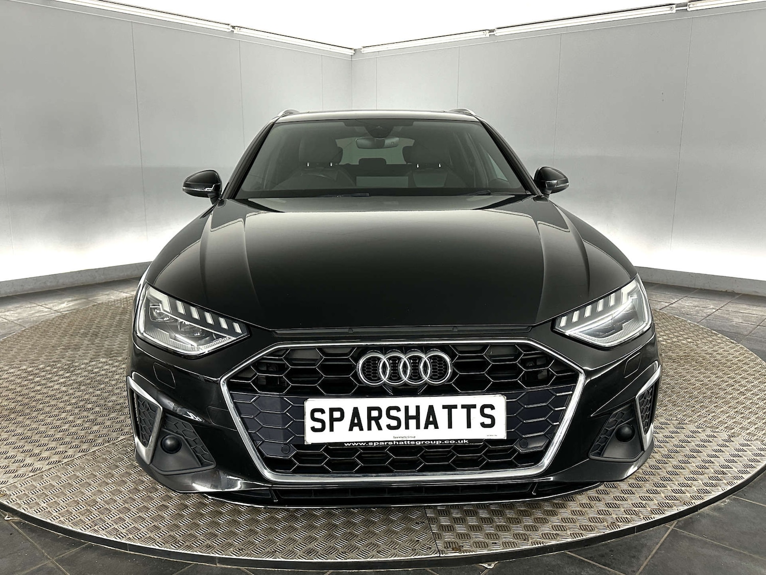 Used Audi A4 2021 for sale - 77749035: Photo 2