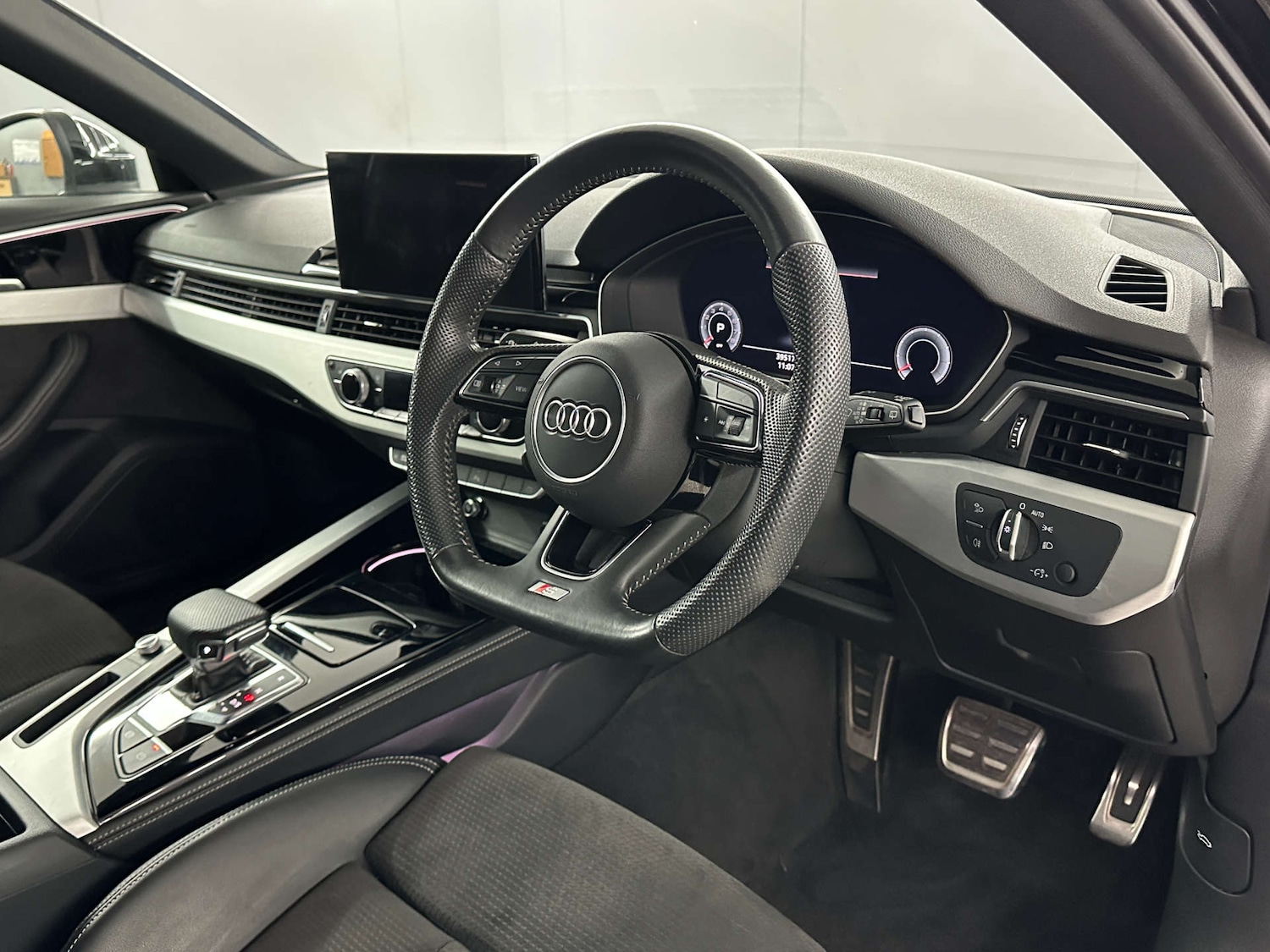 Used Audi A4 2021 for sale - 77749035: Photo 9