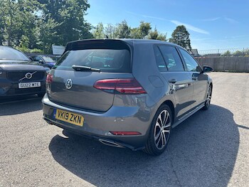 Used Volkswagen Golf 2019 for sale - 78443762: Photo