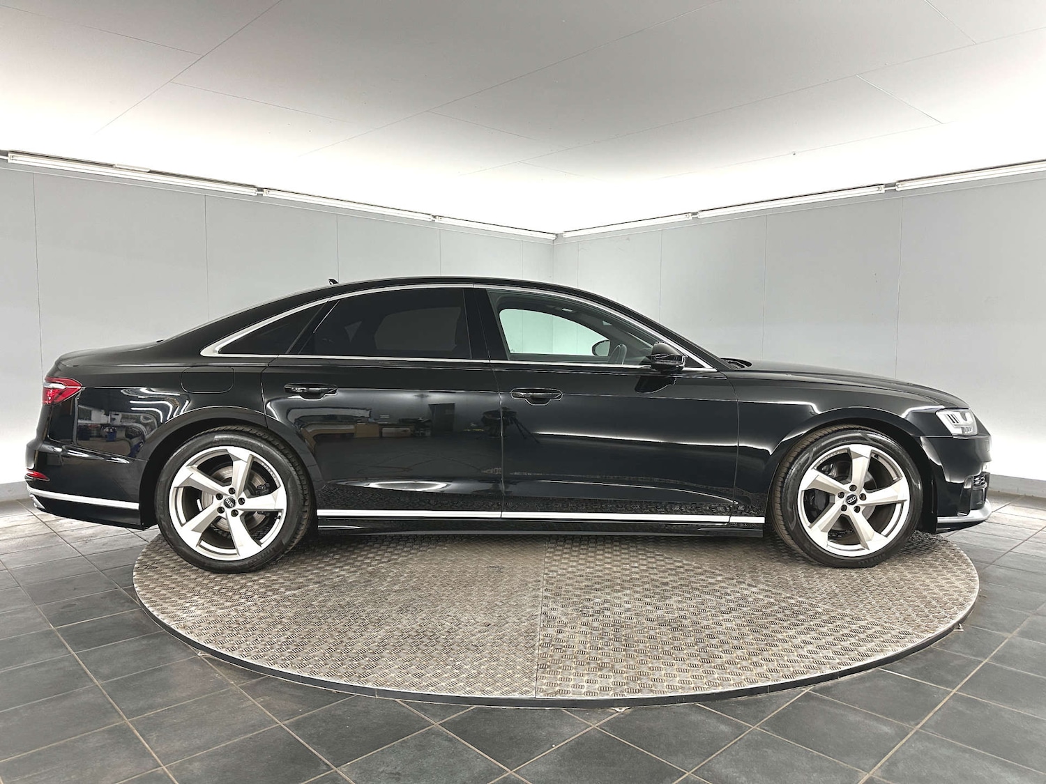 Used Audi A8 2020 for sale - 77590708: Photo 11