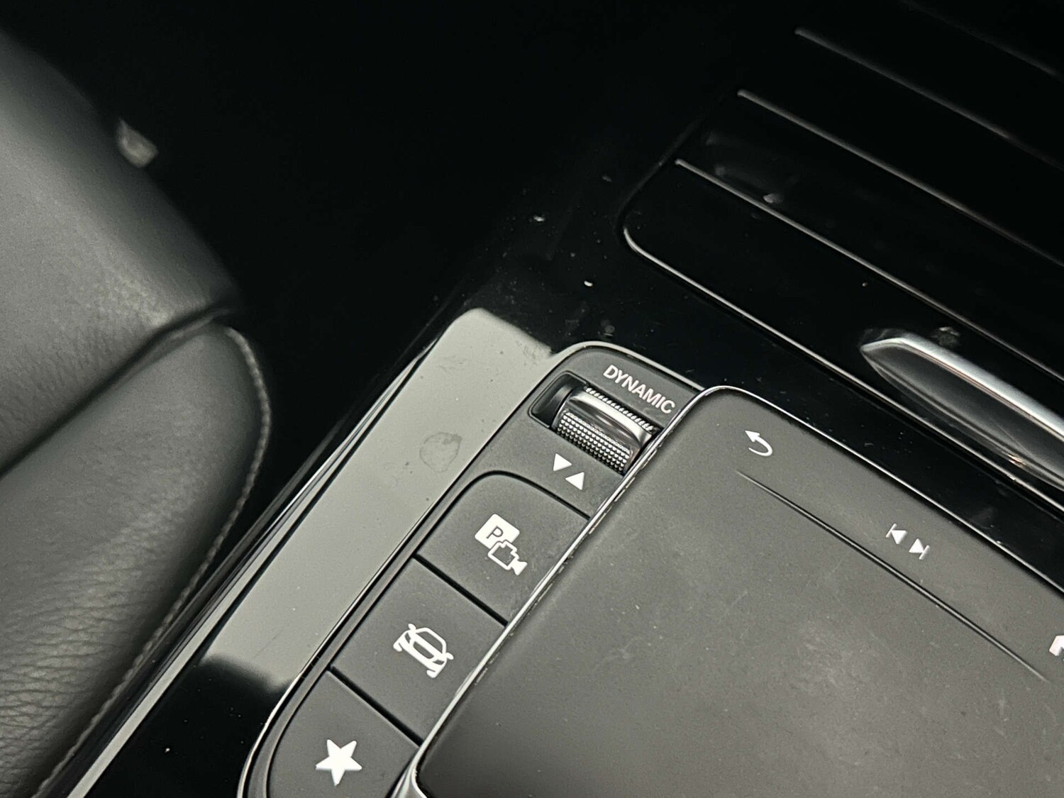 Used Mercedes-Benz CLA 2020 for sale - 77590772: Photo 33