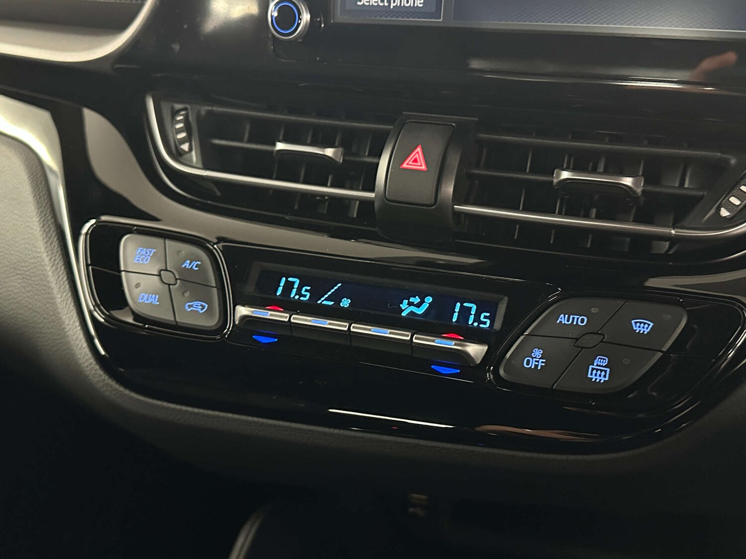 Used Toyota C-HR 2023 for sale - 77590787: Photo 24