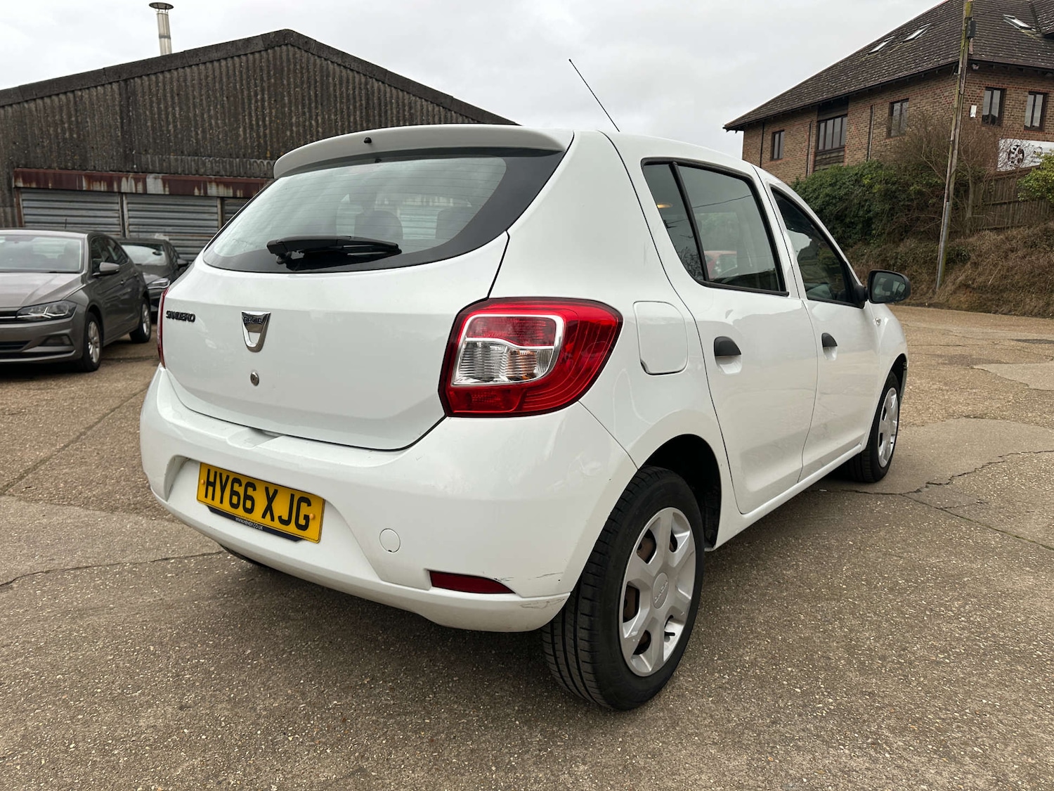 Used Dacia Sandero 2016 for sale - 77850591: Photo 2