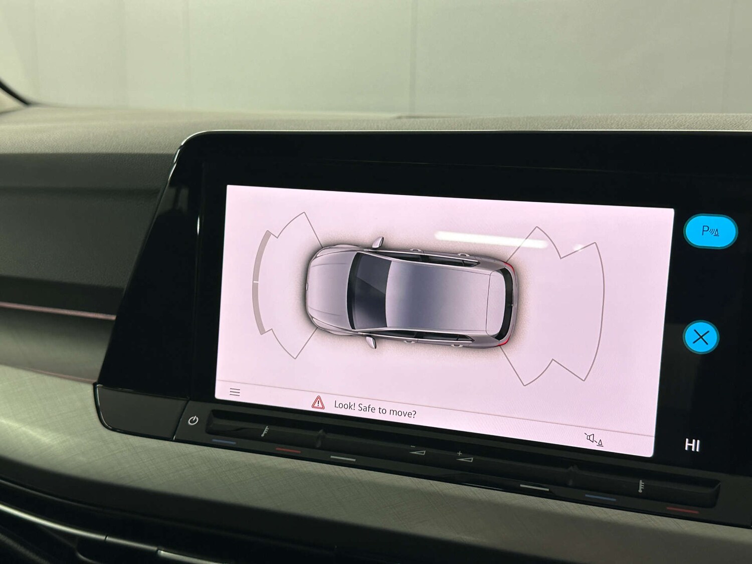 Used Volkswagen Golf 2023 for sale - 78111312: Photo 26