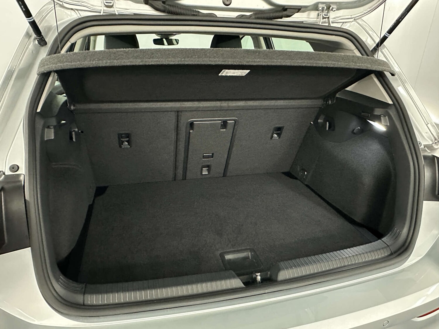 Used Volkswagen Golf 2023 for sale - 78111312: Photo 40