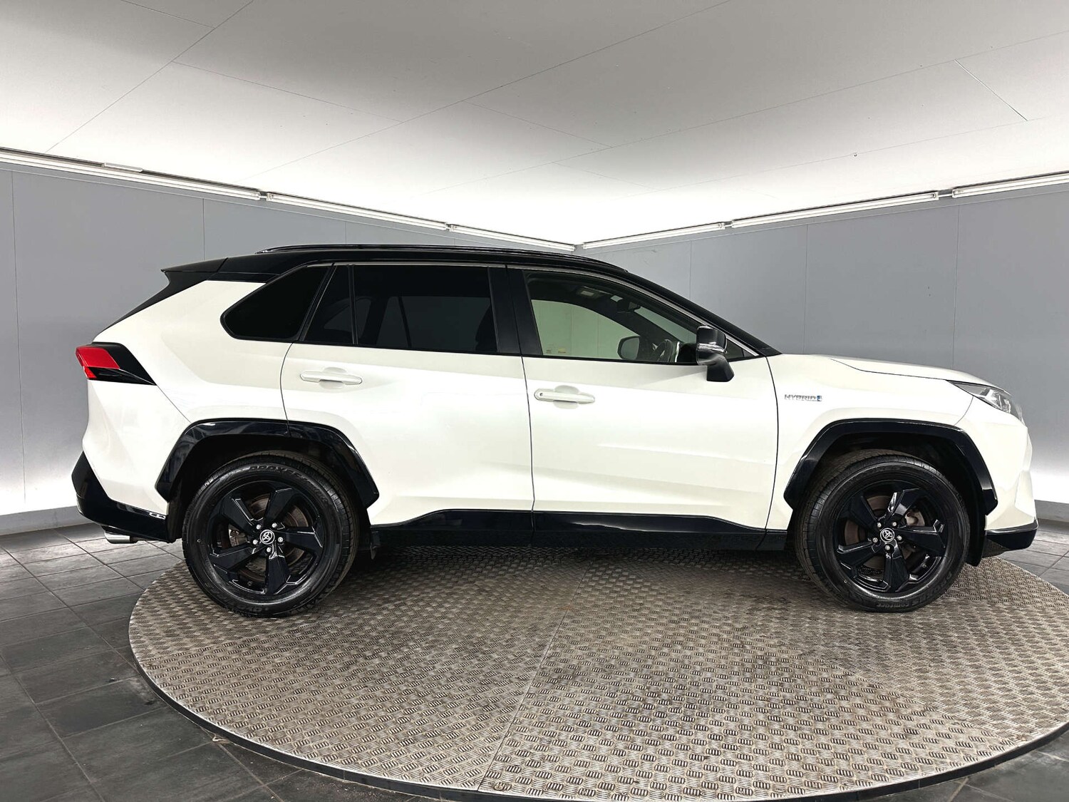 Used Toyota RAV4 2019 for sale - 77590719: Photo 11