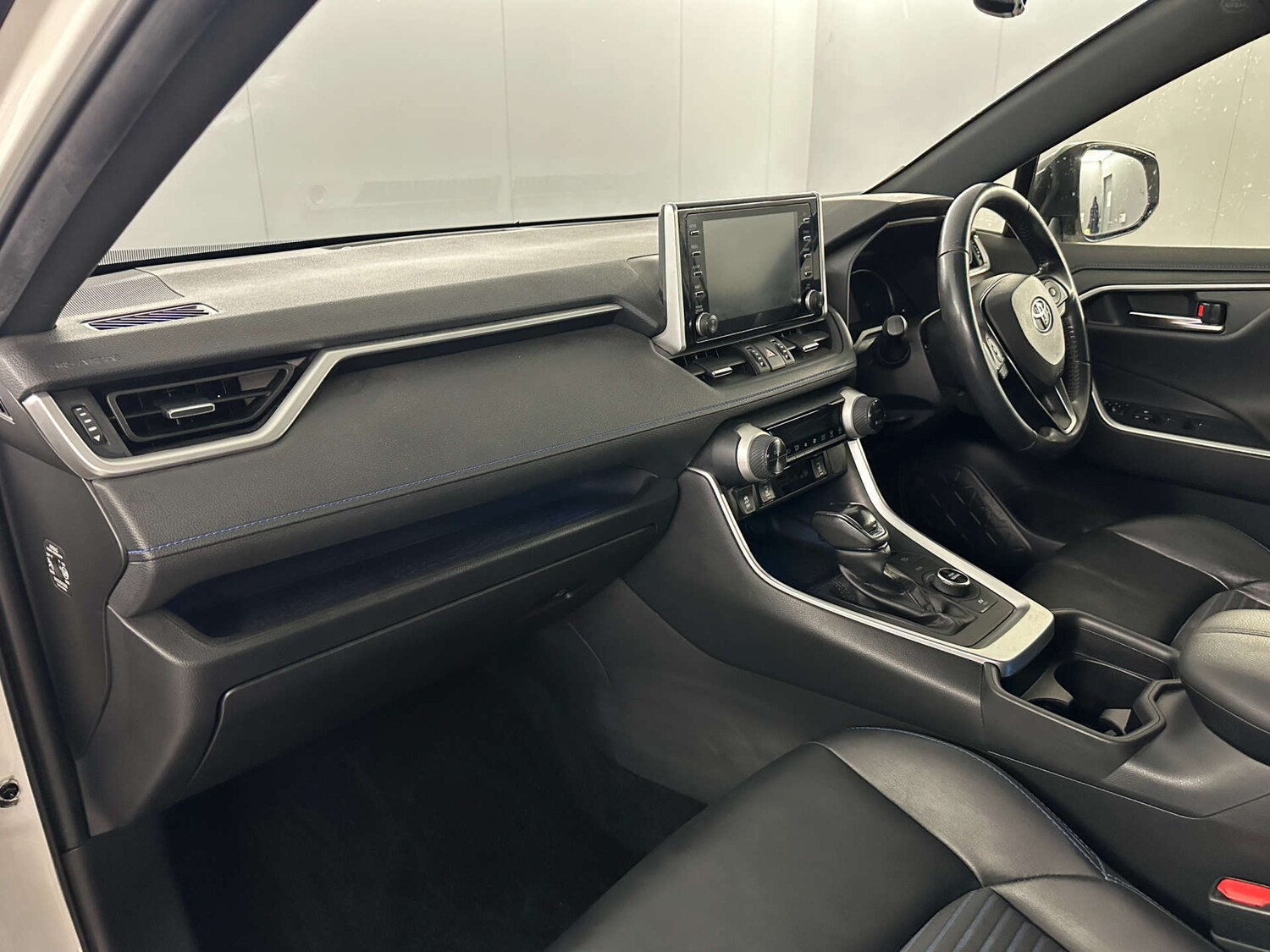 Used Toyota RAV4 2019 for sale - 77590719: Photo 14