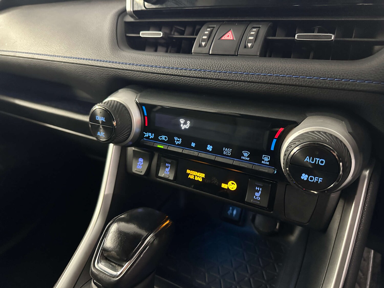 Used Toyota RAV4 2019 for sale - 77590719: Photo 25