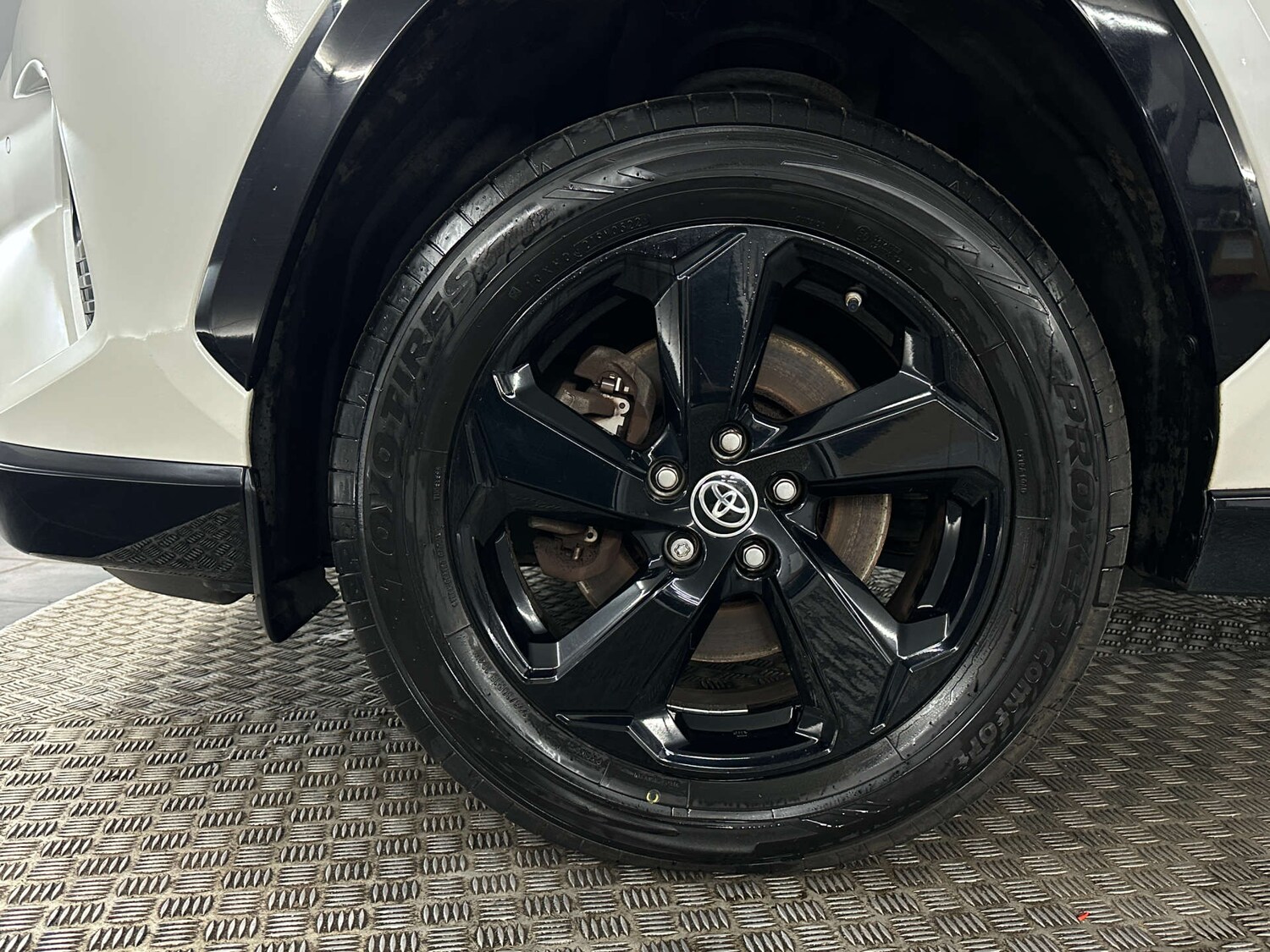 Used Toyota RAV4 2019 for sale - 77590719: Photo 42