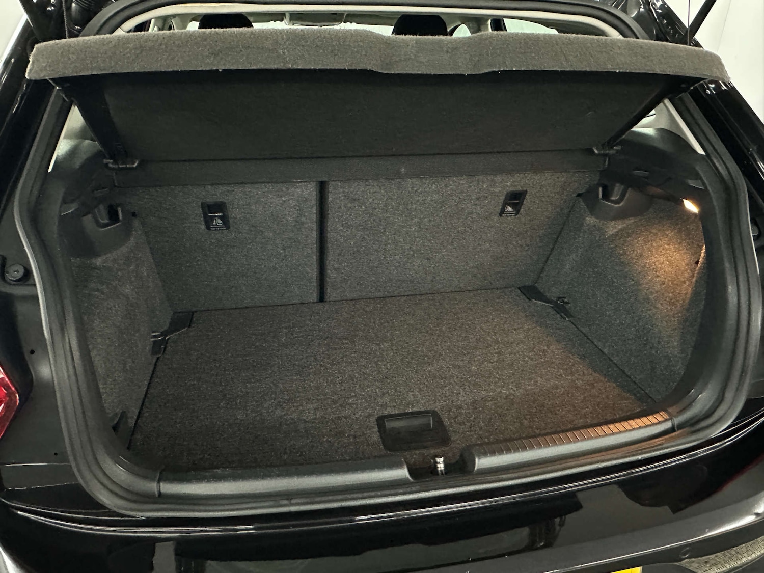 Used Volkswagen Polo 2019 for sale - 77590810: Photo 34