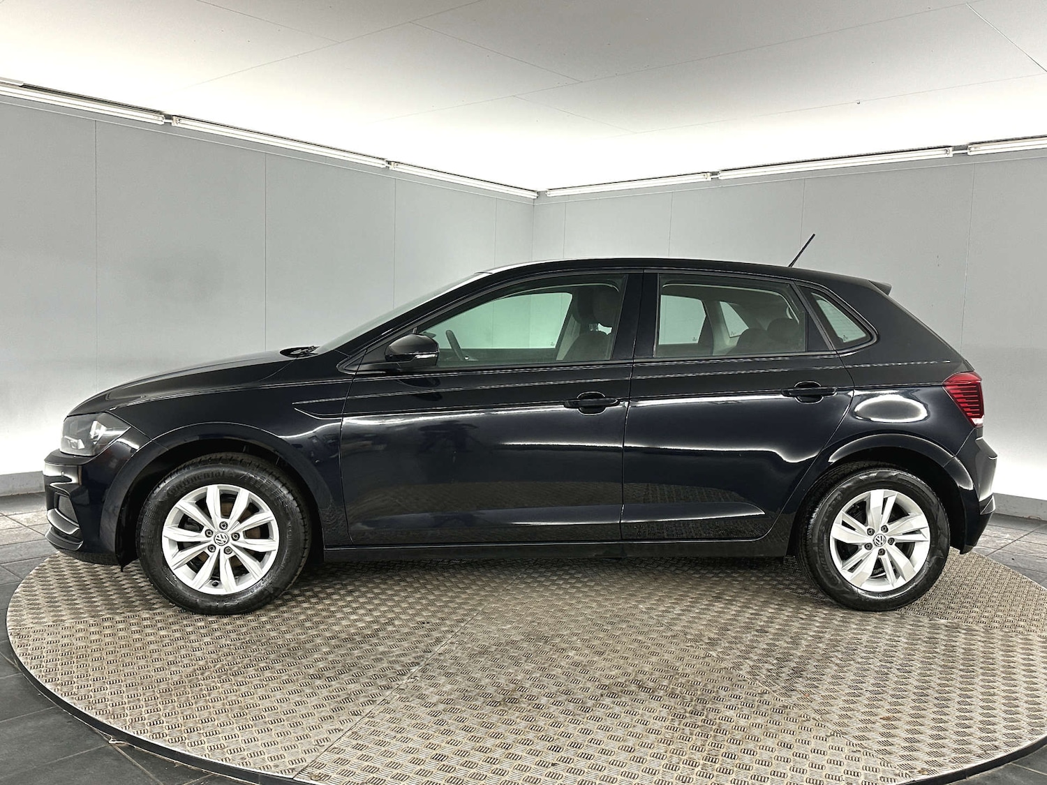 Used Volkswagen Polo 2019 for sale - 77590810: Photo 4