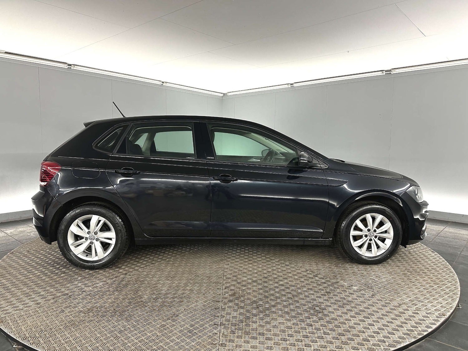 Used Volkswagen Polo 2019 for sale - 77590810: Photo 8