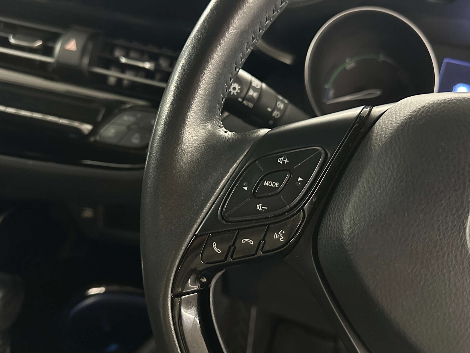 Used Toyota C-HR 2022 for sale - 77765859: Photo 17